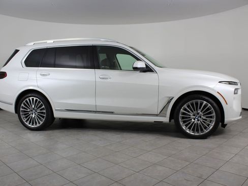 New 2026 BMW X7 xDrive40i image 8