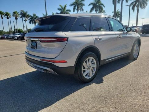 Certified 2022 Lincoln Corsair FWD image 6