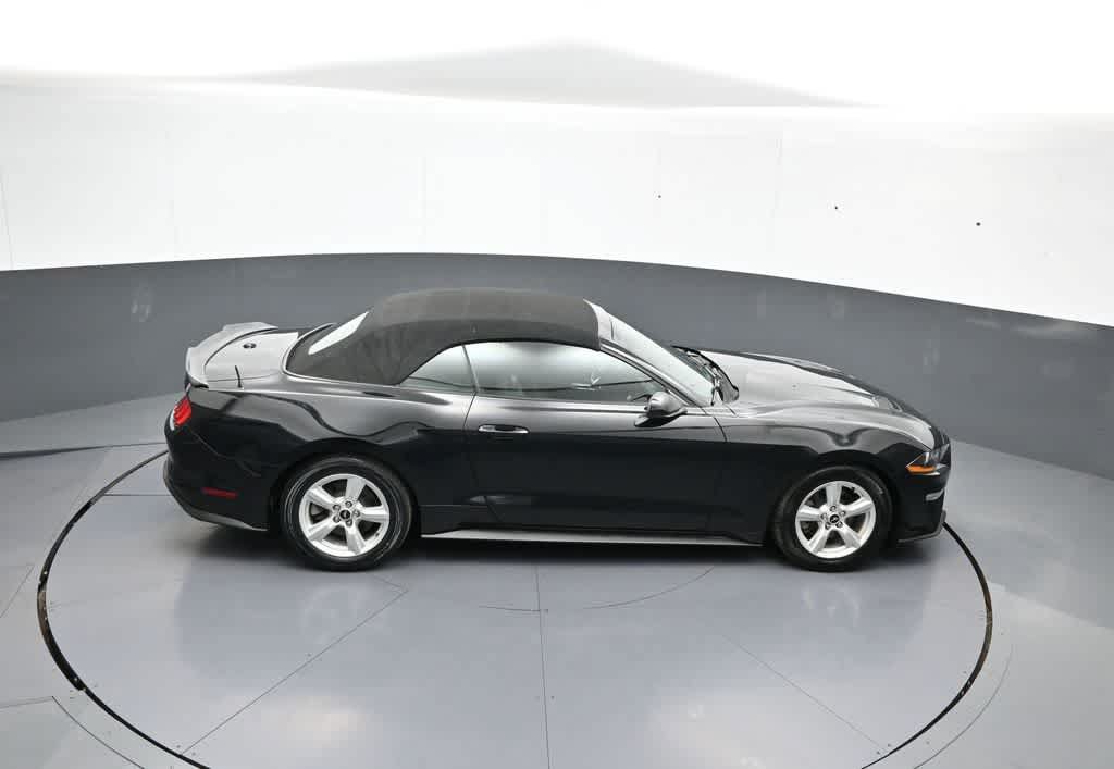 Used 2019 Ford Mustang Convertible RWD image 38