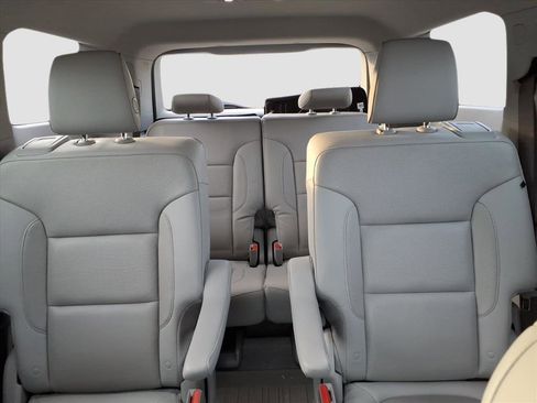 Used 2019 GMC Acadia SLT image 12