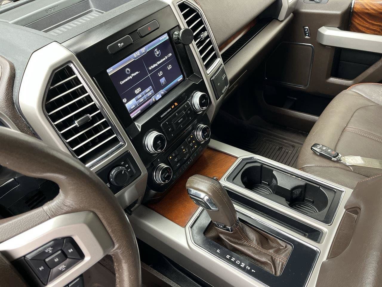 Used 2015 Ford F150 King Ranch w/ Equipment Group 601A Luxury AWD/4WD image 19