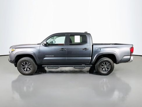 Used 2023 Toyota Tacoma SR5 AWD/4WD image 5