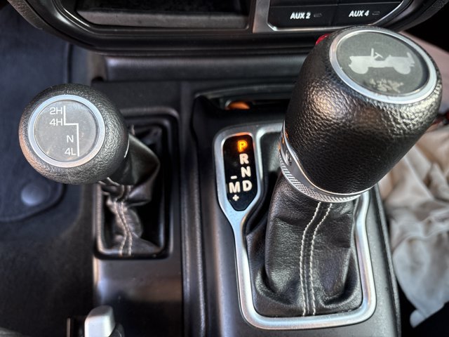 Used 2023 Jeep Wrangler Unlimited Sahara w/ Cold Weather Group AWD/4WD image 32