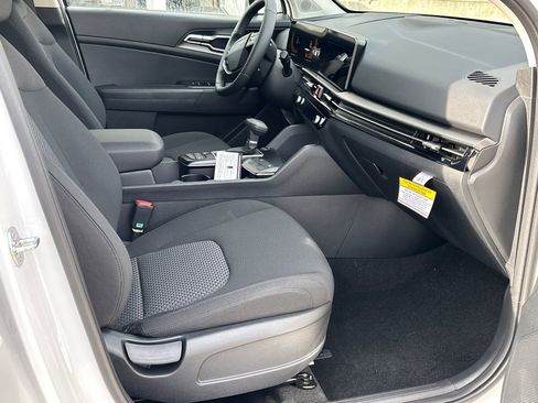 New 2026 Kia Sportage LX w/ LX Convenience Package image 9