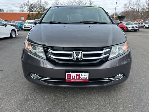 Used 2016 Honda Odyssey Touring Elite image 3