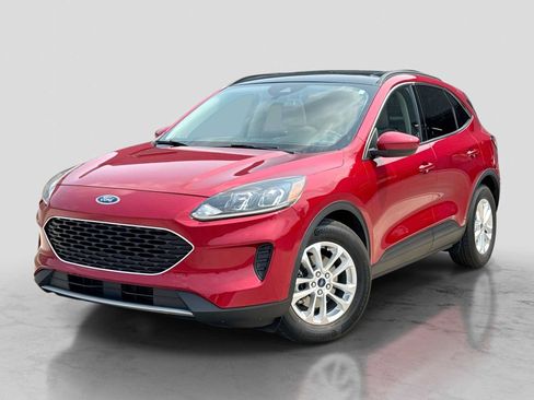 Certified 2020 Ford Escape SE FWD image 1