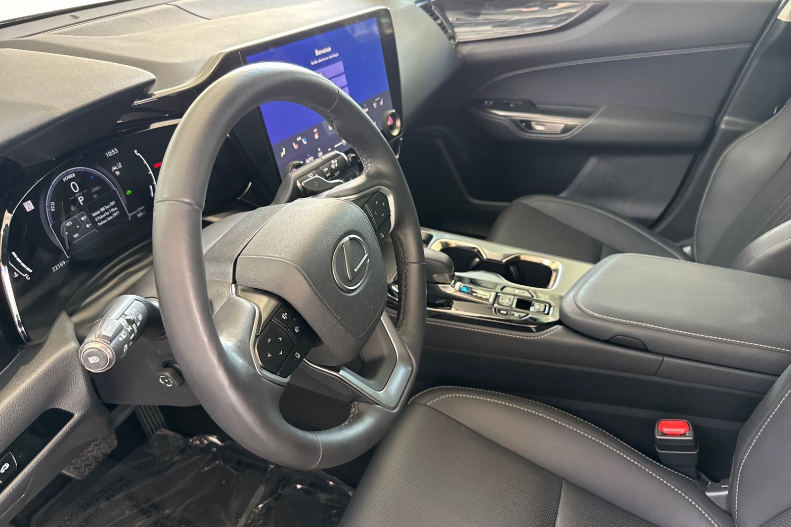 Used 2025 Lexus NX 350h AWD w/ Cold Area Package image 11