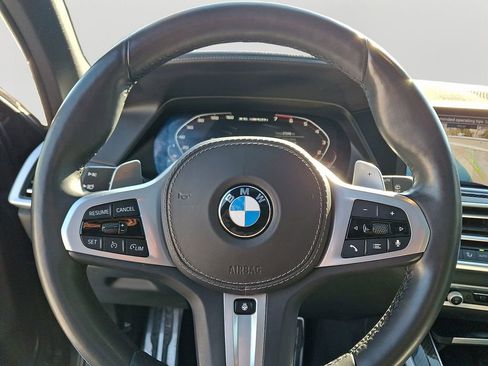 Used 2021 BMW X5 M50i w/ Premium Package image 21