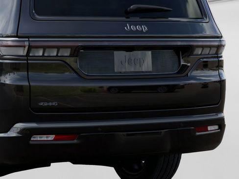 New 2026 Jeep Grand Wagoneer 4WD image 13