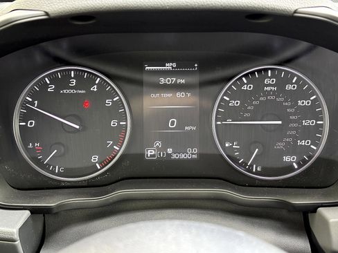 Used 2024 Subaru Crosstrek 2.0i Premium image 16