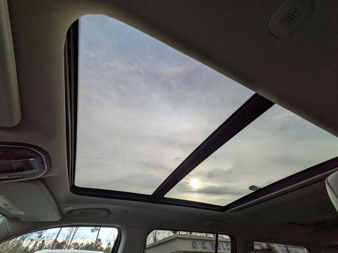 Used 2022 Jeep Wagoneer Series I w/ Premium Group I image 23