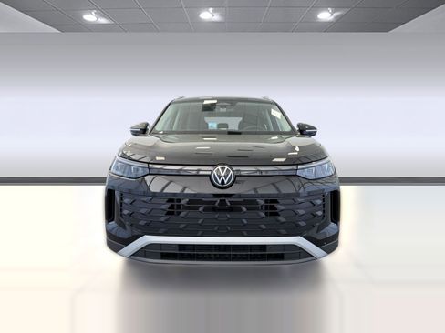 New 2026 Volkswagen Tiguan S FWD image 6