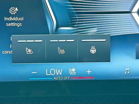 Used 2024 BMW X5 M60i image 21