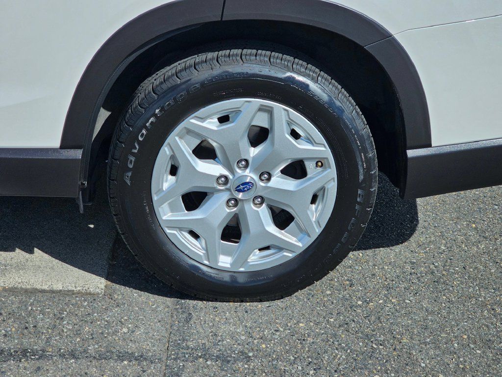 Used 2021 Subaru Forester AWD/4WD image 9