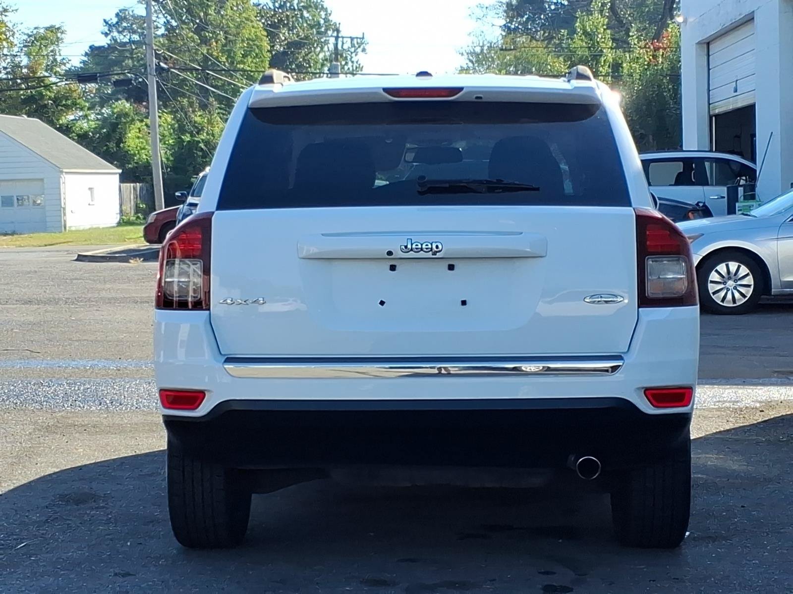 Used 2016 Jeep Compass High Altitude AWD/4WD image 4