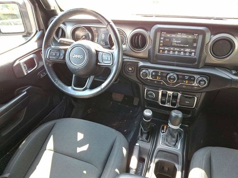 Used 2020 Jeep Gladiator Sport w/ Quick Order Package 24S AWD/4WD image 15