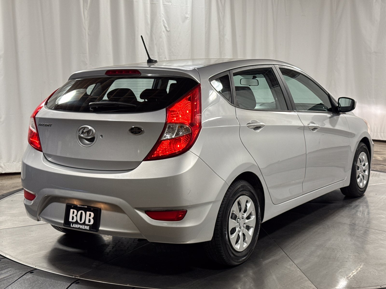 Used 2016 Hyundai Accent SE FWD image 10