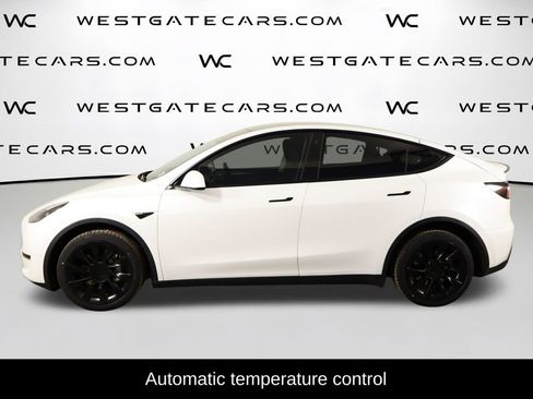 Used 2023 Tesla Model Y Long Range AWD/4WD image 5