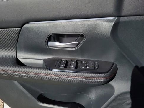 New 2025 Nissan Kicks SR w/ Illumination Package image 13