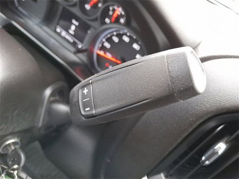 Used 2021 Chevrolet Silverado 1500 Custom image 13