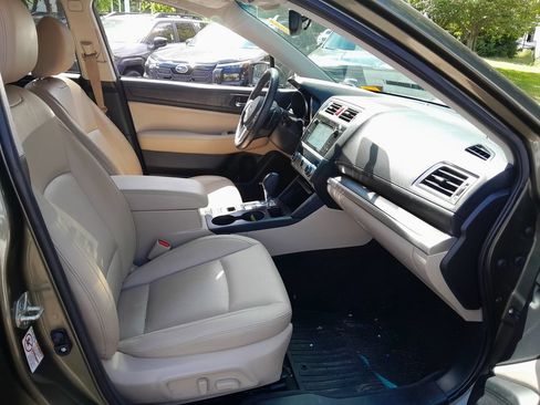 Used 2015 Subaru Outback 3.6R Limited AWD/4WD image 38
