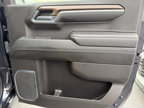 Used 2023 Chevrolet Silverado 1500 RST w/ Z71 Off-Road Package image 24