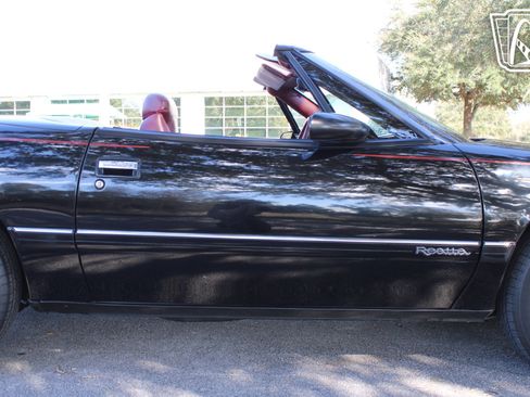 Used 1990 Buick Reatta Convertible image 37