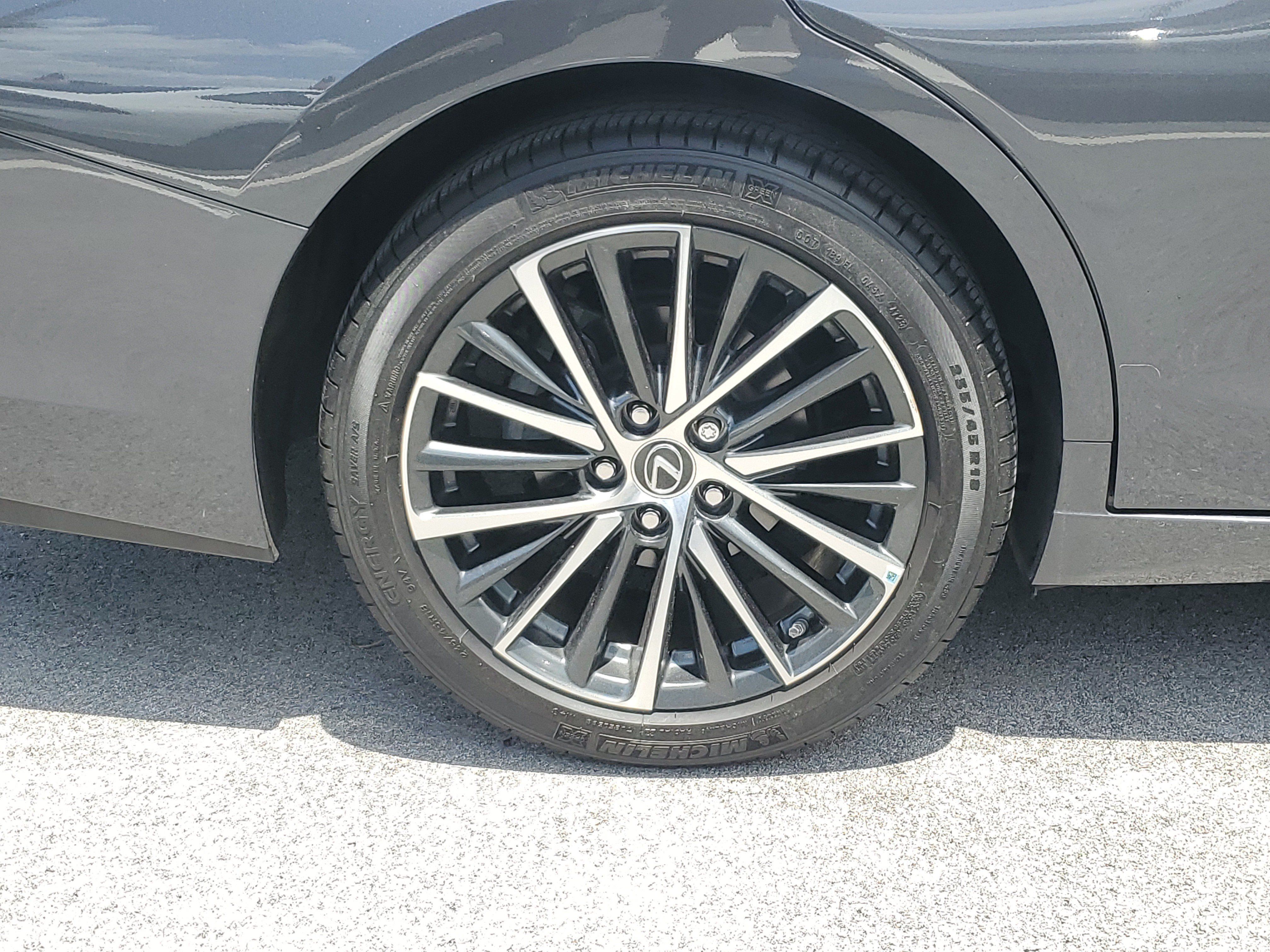 Certified 2024 Lexus ES 350 w/ Premium Package FWD image 7