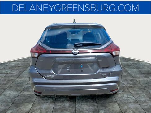 Used 2022 Nissan Kicks SV FWD image 4