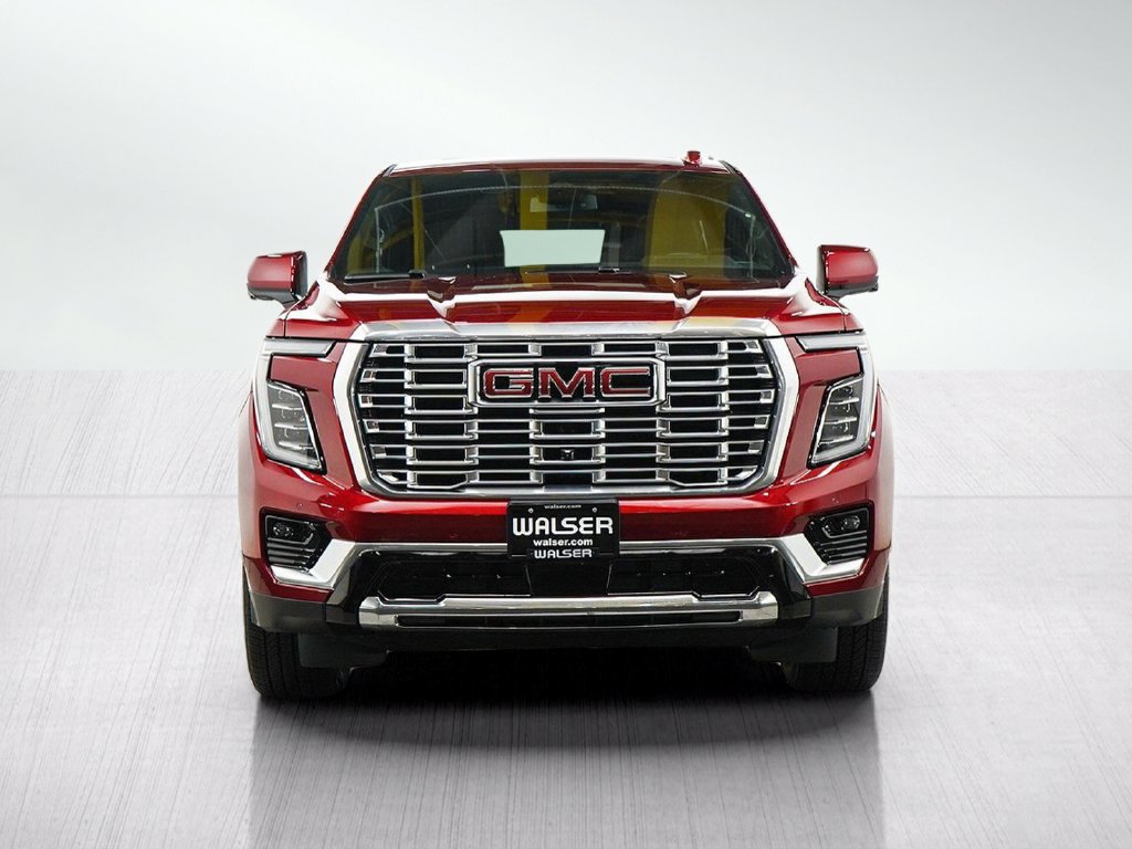 Used 2025 GMC Yukon Denali w/ Sun & Power Step Package AWD/4WD image 8