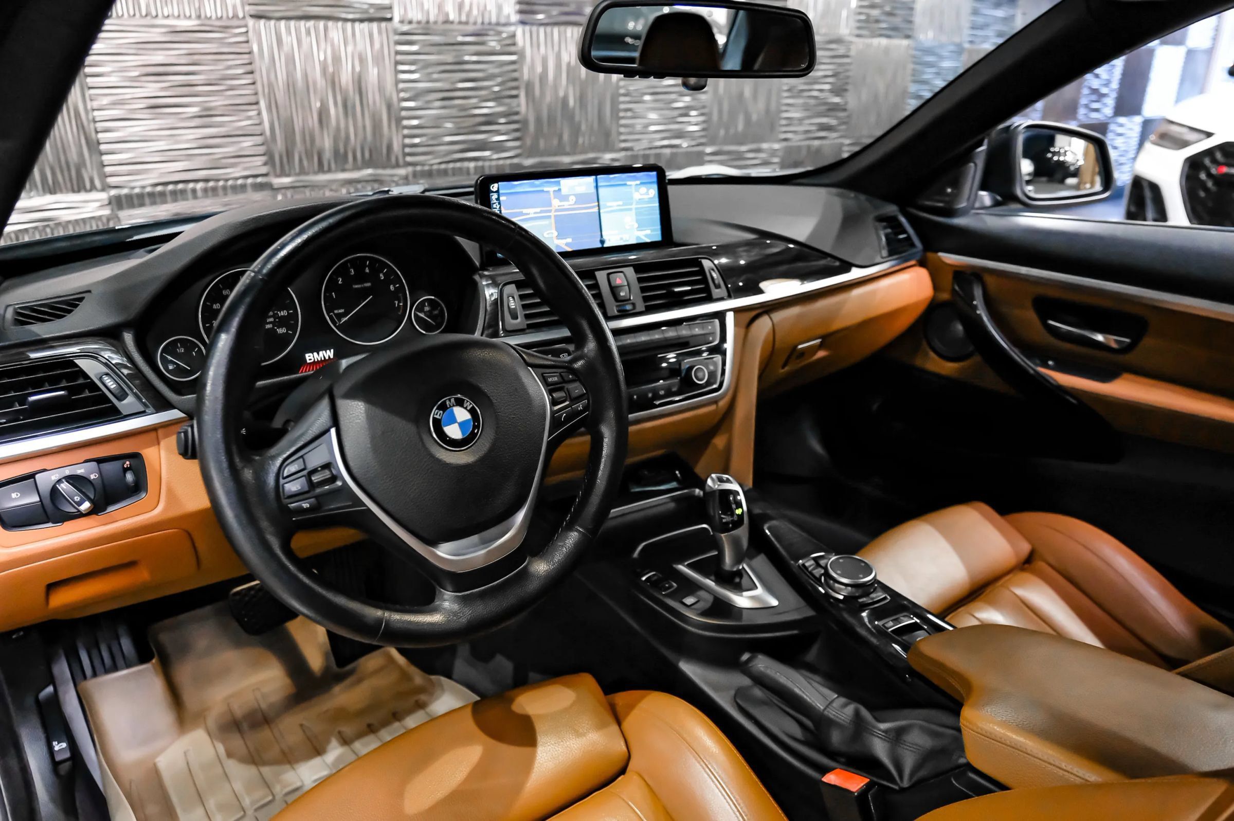 Used 2016 BMW 435i Convertible RWD image 3