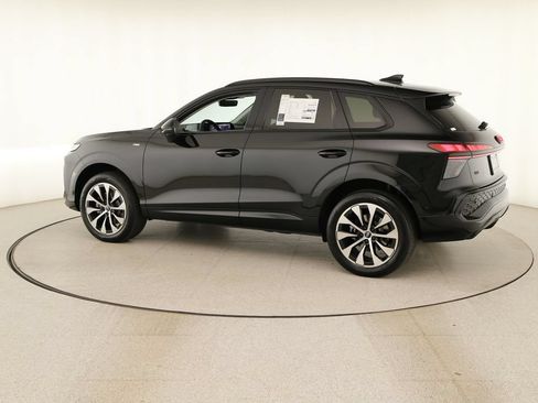New 2026 Audi Q3 quattro 2.0T AWD/4WD image 3