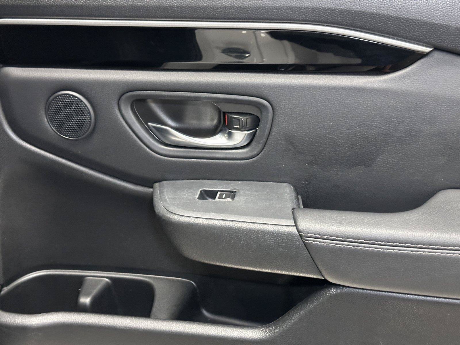 Used 2025 Honda Pilot Touring image 35