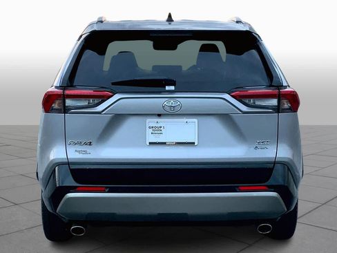 Used 2025 Toyota RAV4 XSE w/ Weather Package image 5