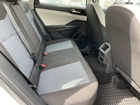 Used 2025 Volkswagen Taos S image 27