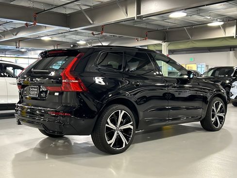 Certified 2023 Volvo XC60 T8 Ultimate w/ Climate Package AWD/4WD image 2
