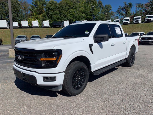 Used 2025 Ford F150 XLT w/ Equipment Group 301A Standard AWD/4WD image 4