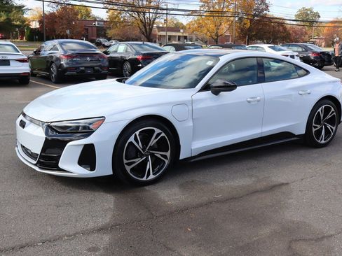 Used 2023 Audi e-tron GT Premium Plus image 1