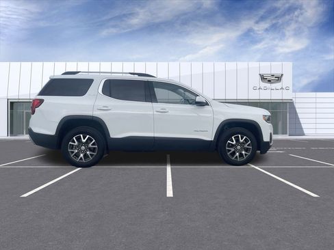 Used 2023 GMC Acadia SLE w/ Driver Convenience Package image 9