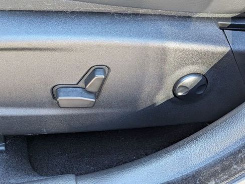 Certified 2023 Chrysler 300 Touring L w/ Popular Equipment Group image 26