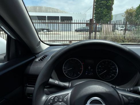 Used 2025 Nissan Sentra S FWD image 34