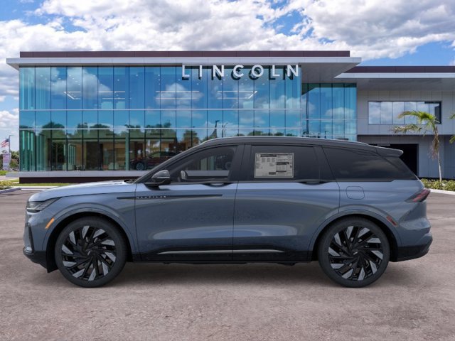 New 2026 Lincoln Nautilus Reserve w/ Jet Appearance Package AWD/4WD image 3