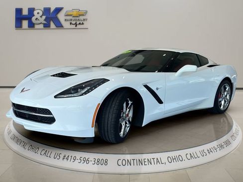 Used 2014 Chevrolet Corvette Stingray Coupe w/ 2LT Preferred Equipment Group RWD image 3