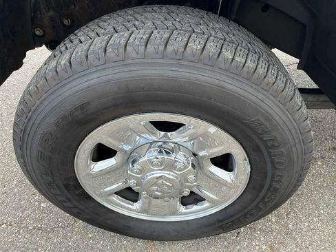 Used 2018 RAM 2500 SLT image 15