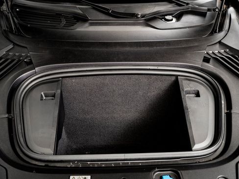 Used 2022 Audi RS e-tron GT w/ Carbon Performance Package image 42