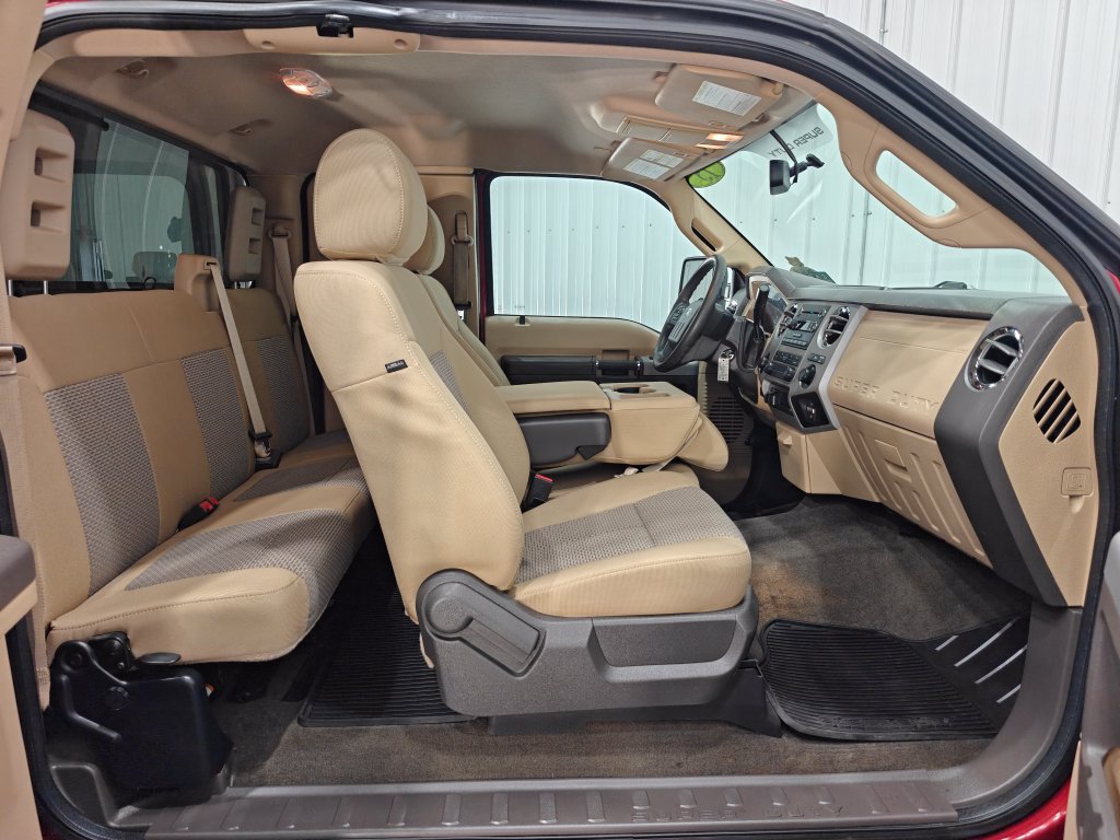 Used 2015 Ford F250 XLT w/ XLT Interior Package AWD/4WD image 26