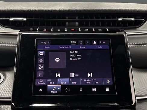 New 2025 Jeep Grand Cherokee L Altitude image 18