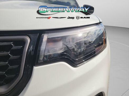 New 2026 Jeep Compass Latitude image 5