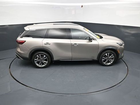 Used 2023 INFINITI QX60 Luxe image 41