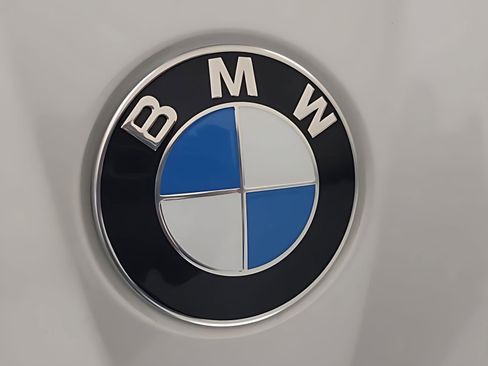 Used 2025 BMW X3 xDrive30i w/ Convenience Package image 21